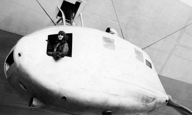 Pioneer airship Grace Drummond Graf Zeppelin