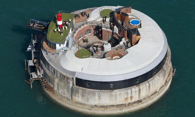 no man's fort portsmouth hotel