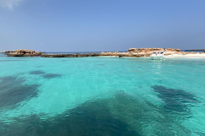 remote luxury travel Oman dimaniyat islands