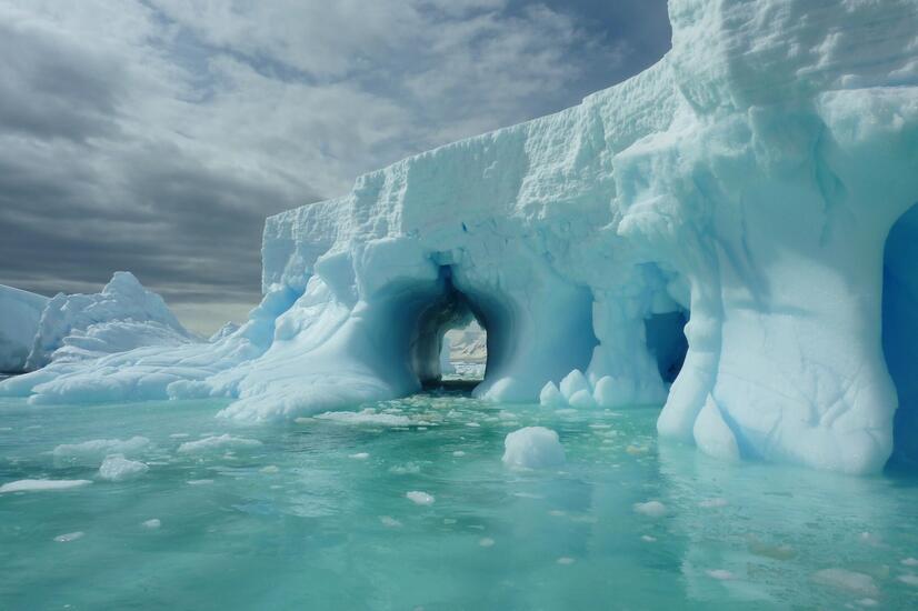 luxury travel arctic poles glacier icebergs Blue planet travel seas
