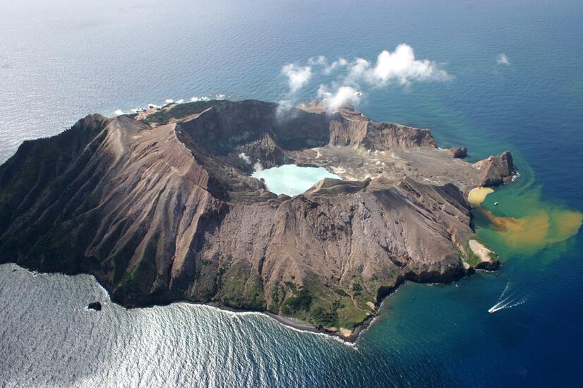 Views from the helicopter with which you can visit White Island. Views from the helicopter with which you can visit White Island.