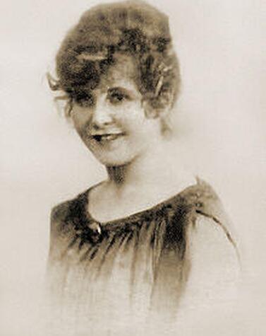 Pioneer airship Grace Drummond Graf Zeppelin