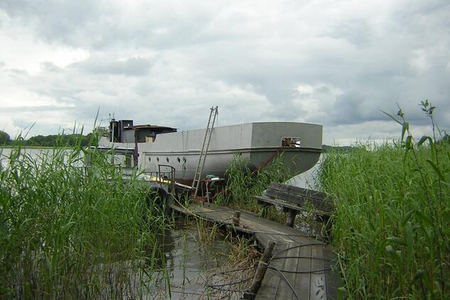 This is "Linnéa", the boat on which Carl-Oscar spends much of his free time on one of the lakes near Stockholm. Carl-Oscar Lawaczeck pilot oceansky airships