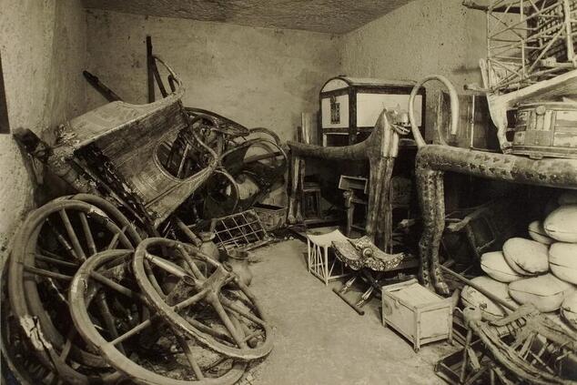 Once the meticulous cataloguing work was completed, Carter retired from archaeology. He continued to live between his home near Luxor and London, where he died in 1939. howard carter tutankhamen tomb.
