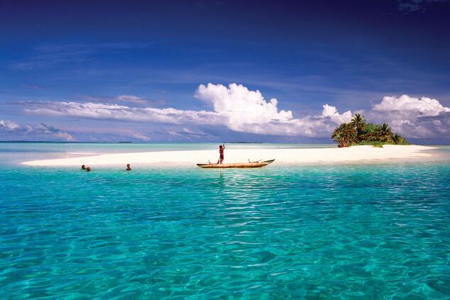 Its beaches are a secret yet to be discovered. Papua New Guinea remote travel