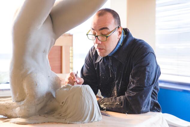 Lorenzo Quinn sculpture