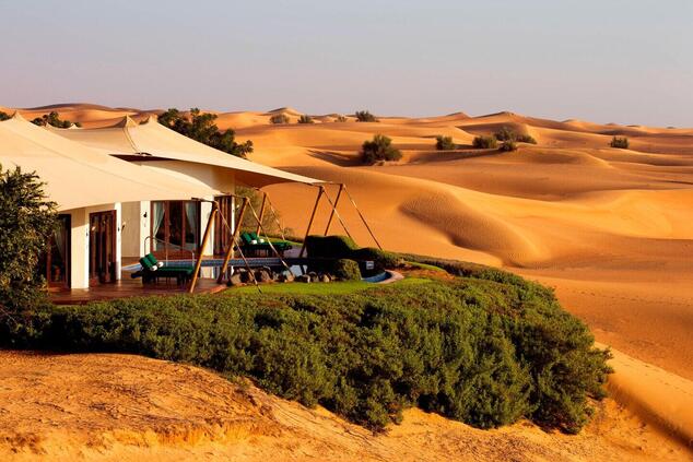 luxury resort al-maha desert dubai.