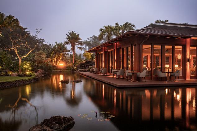four seasons resort luxury hawaii