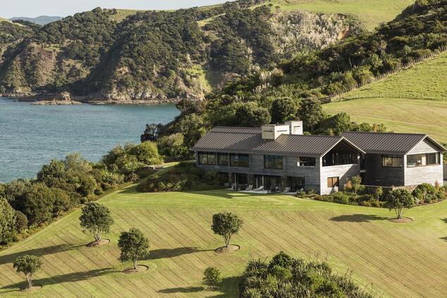 the landing new zealand.