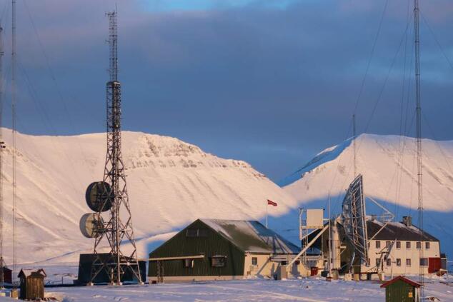 isfjord radio station arctic hotel