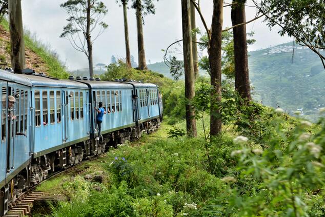sri lanka blue train.