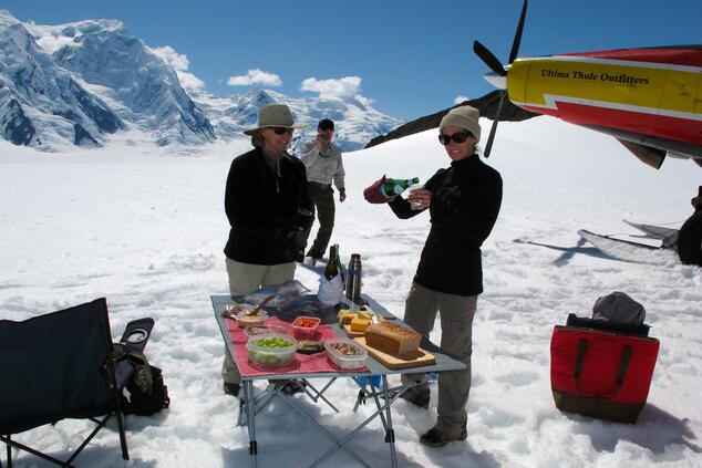 A picnic high in the Alaskan mountains. Photos: Ultima Thule. alaska ultima thule