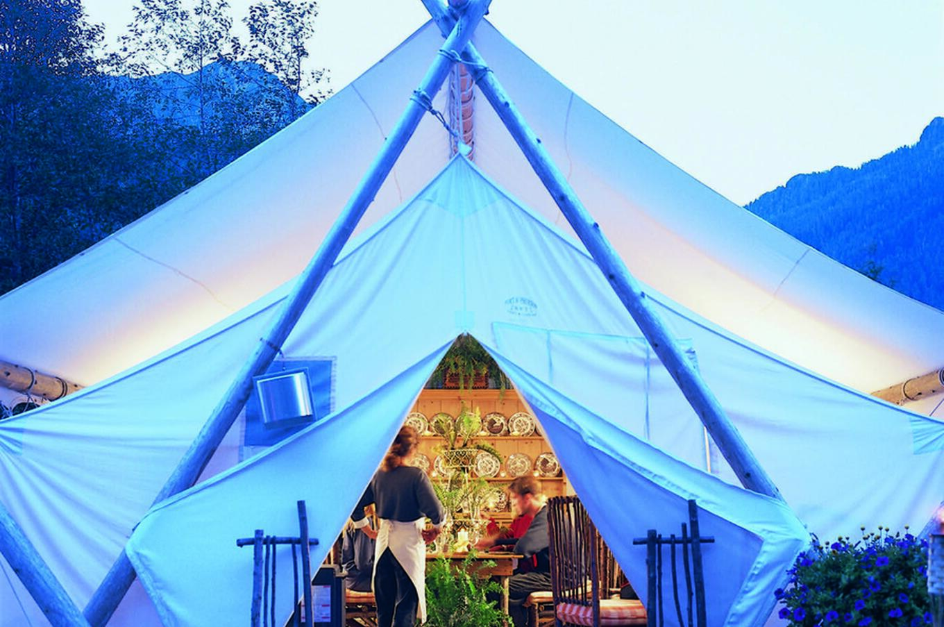 travel luxury remote nature Canada Clayoquot