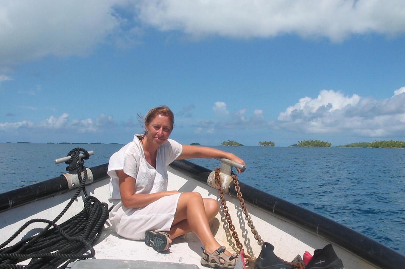 Esther Ramon sailing in the waters of Ragiaroa Island. luxury romantic trip polynesia islands