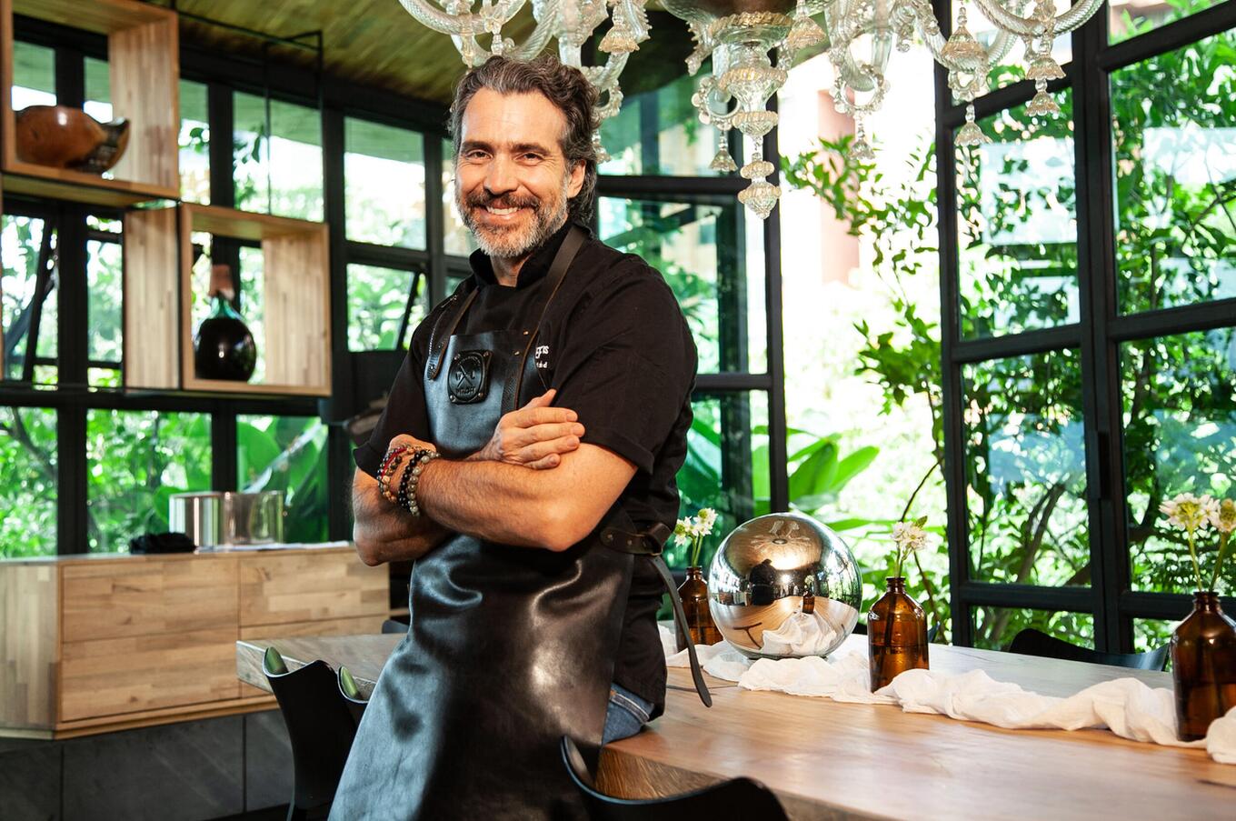 Pedro Fernandez organizes customized private dinners for up to 40 people at his workshop in Medellin. chef experience gastronomy gourmet gastronomy colombia the chef is back