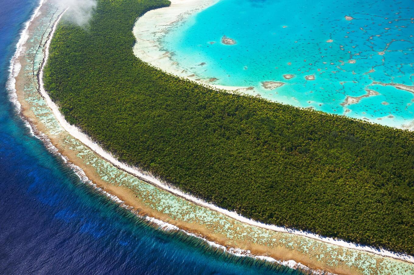 Luxury travel sustainability islands beaches polynesia.