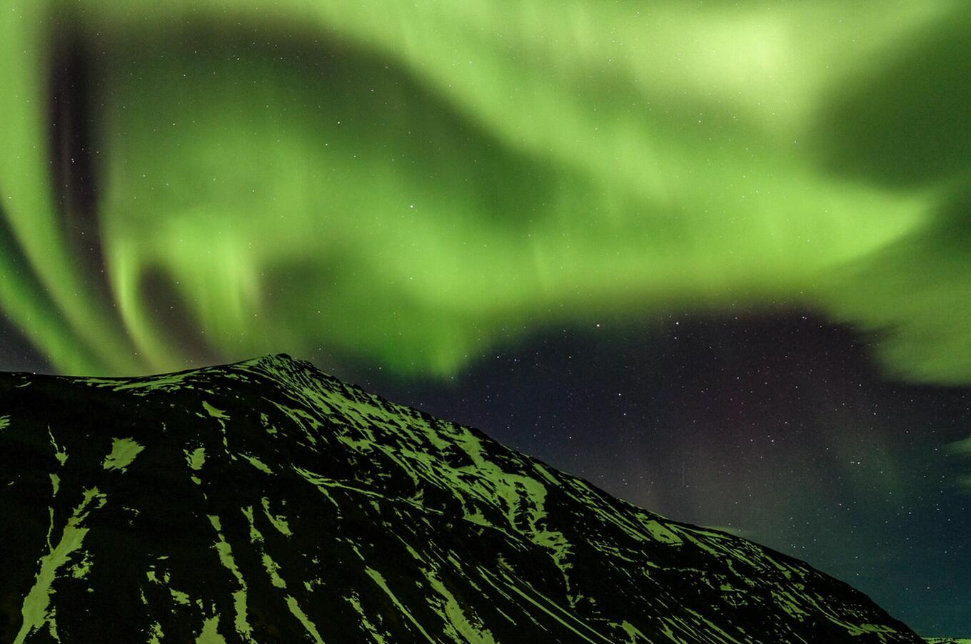 travel luxury remote aurora borealis experiences Finland
