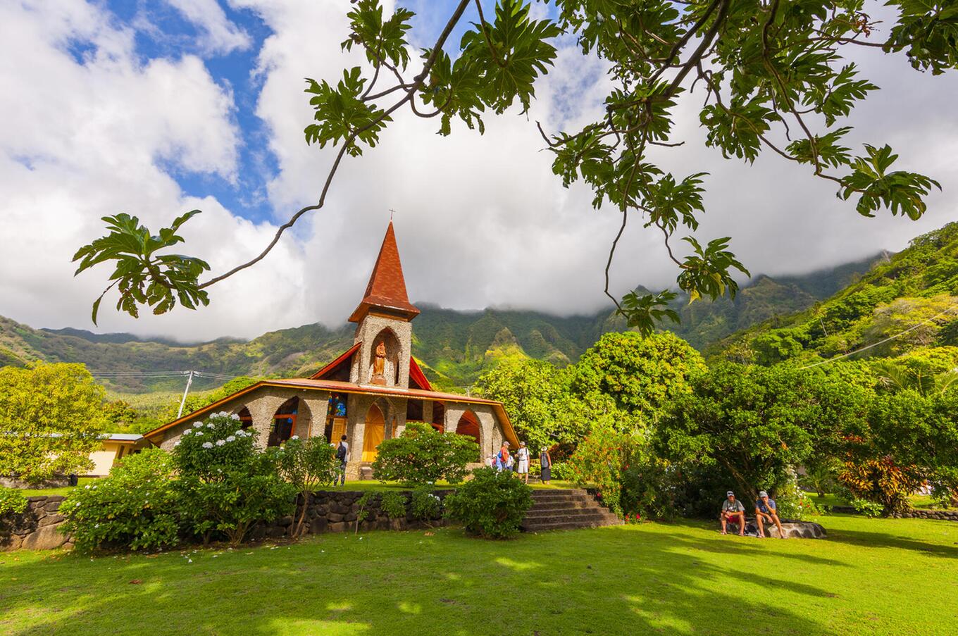 luxury cruise Polynesia Aranui islands marquesas tahuata