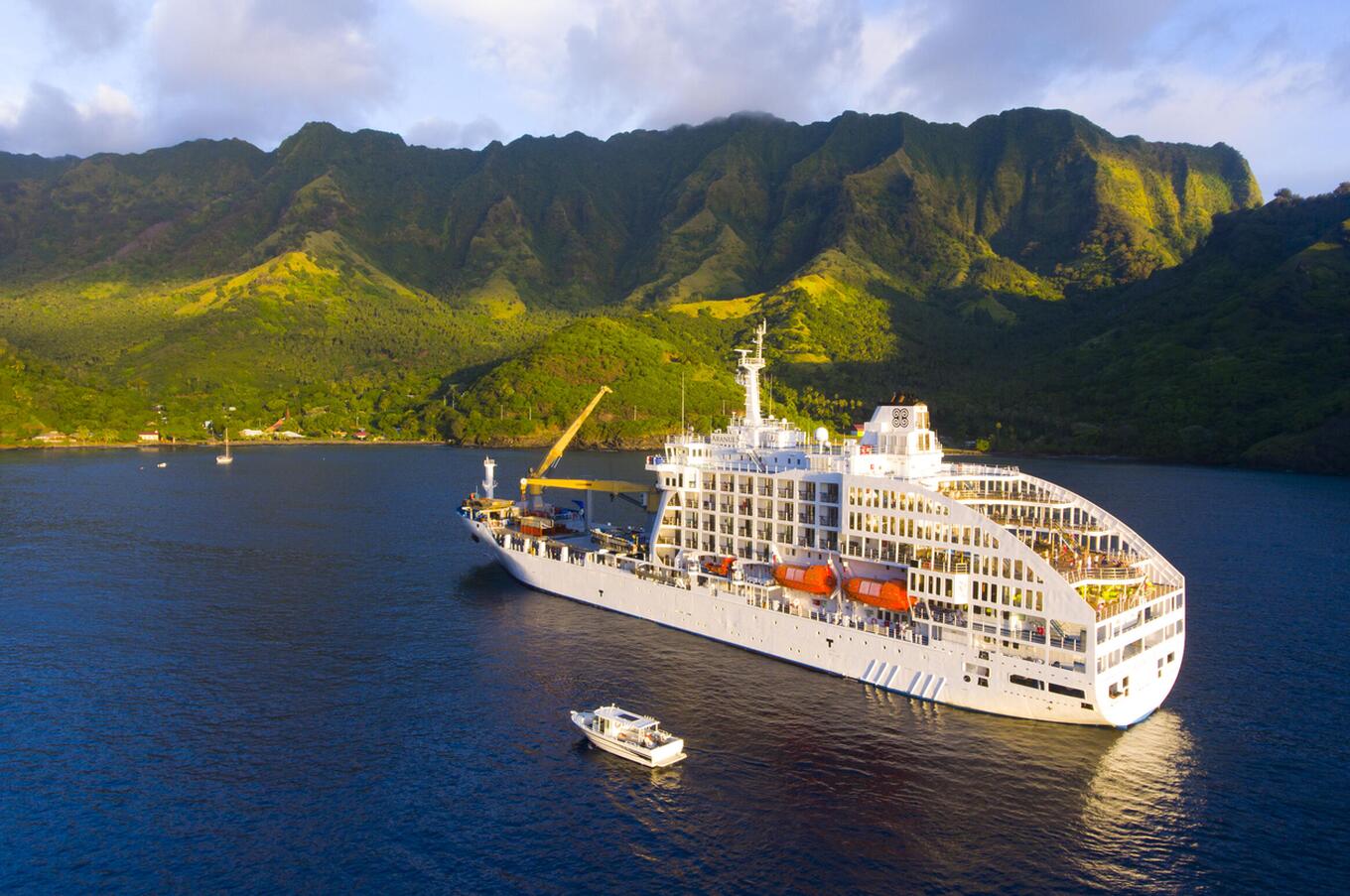 luxury cruise Polynesia Aranui Marquesas islands