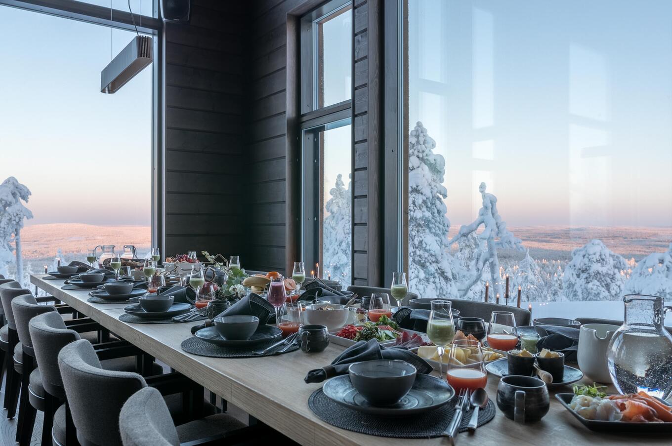 luxury aurora borealis lapland octola trip