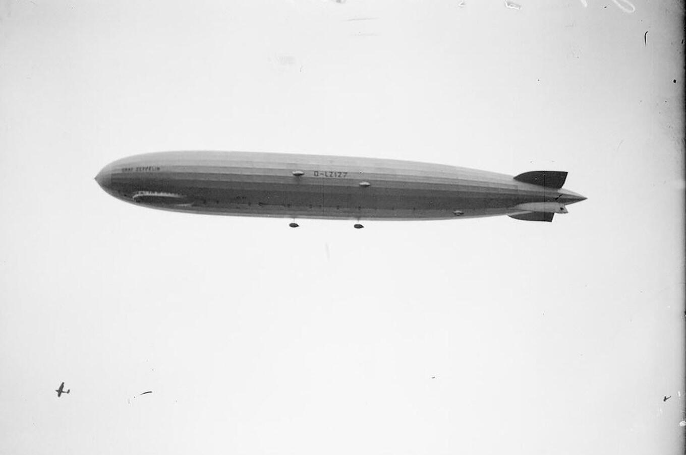 The Graf Zeppelin was one of the largest airships in the world. Pioneer airship Grace Drummond Graf Zeppelin