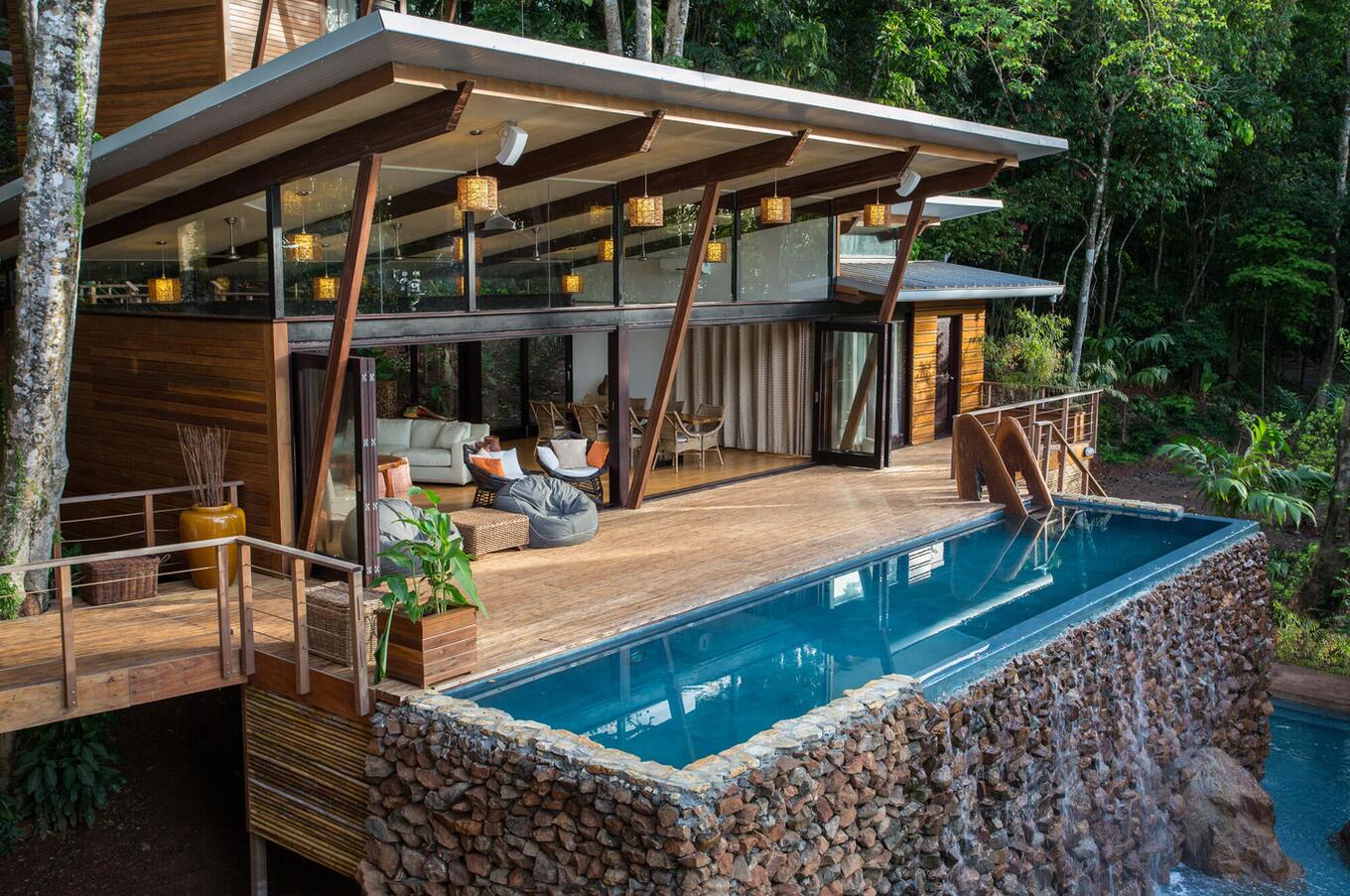 luxury travel panama palenque island