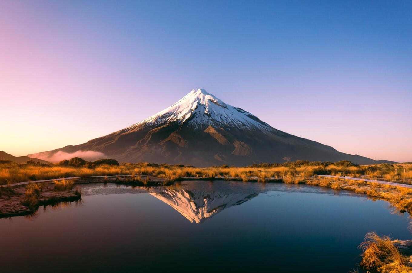Mount Taranaki, Mount Egmont or Cafrado Mountain is a 2,500-meter dormant stratovolcano located on the west coast of the North Island of New Zealand. mount taranaki trip new zealand