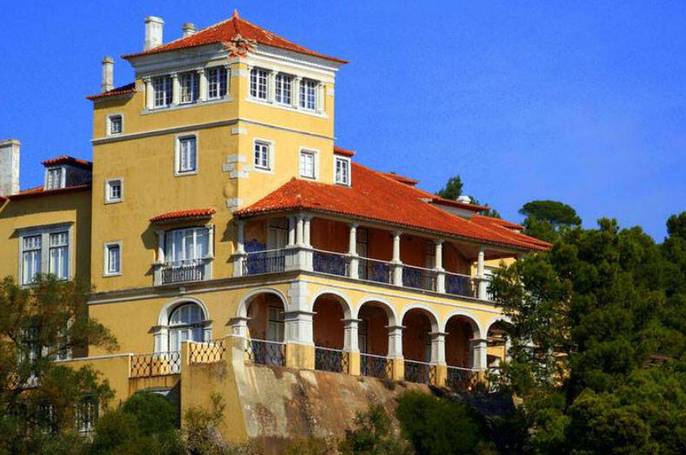 Palacio commands Setubal