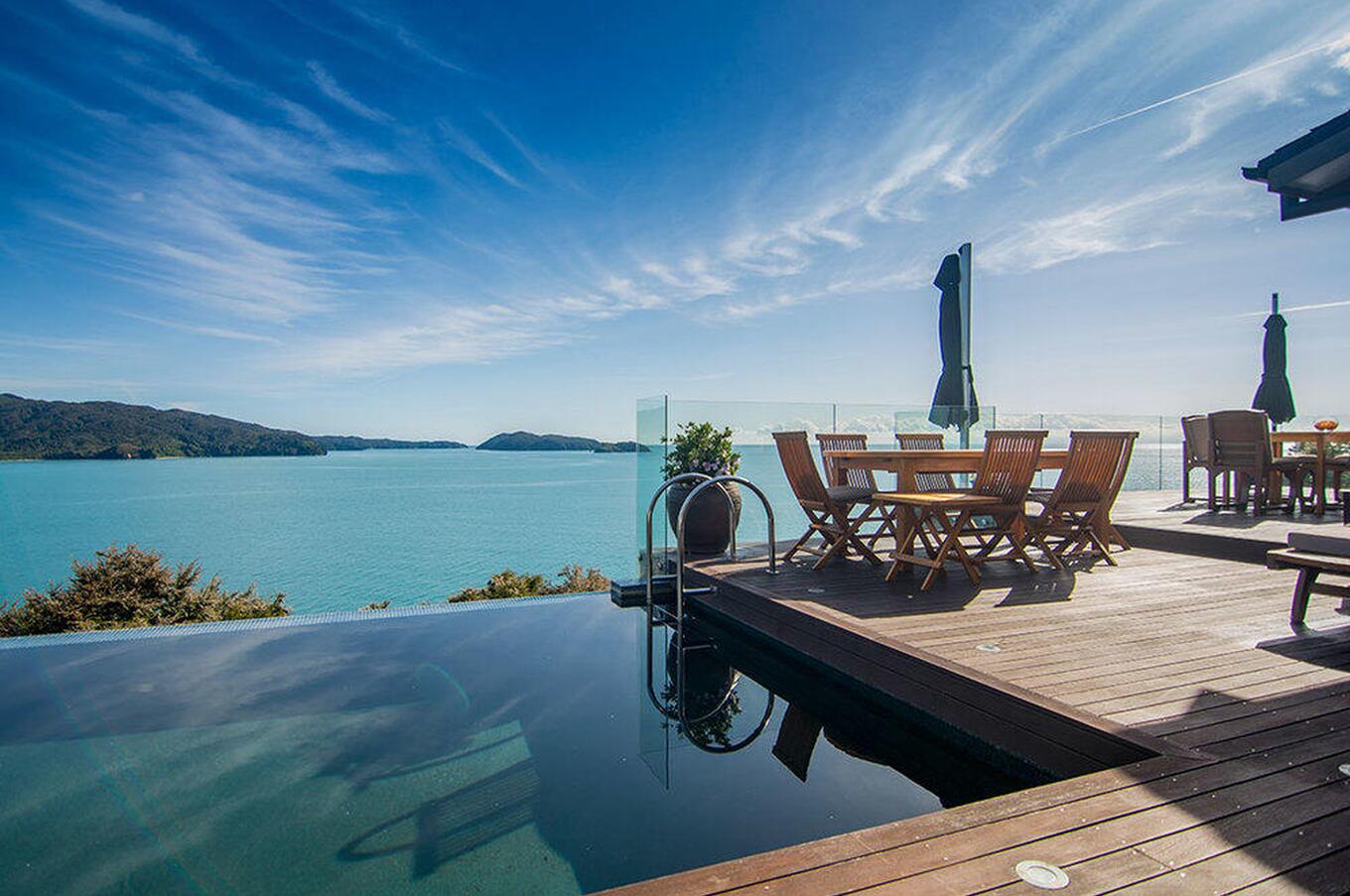 split apple retreat new zealand