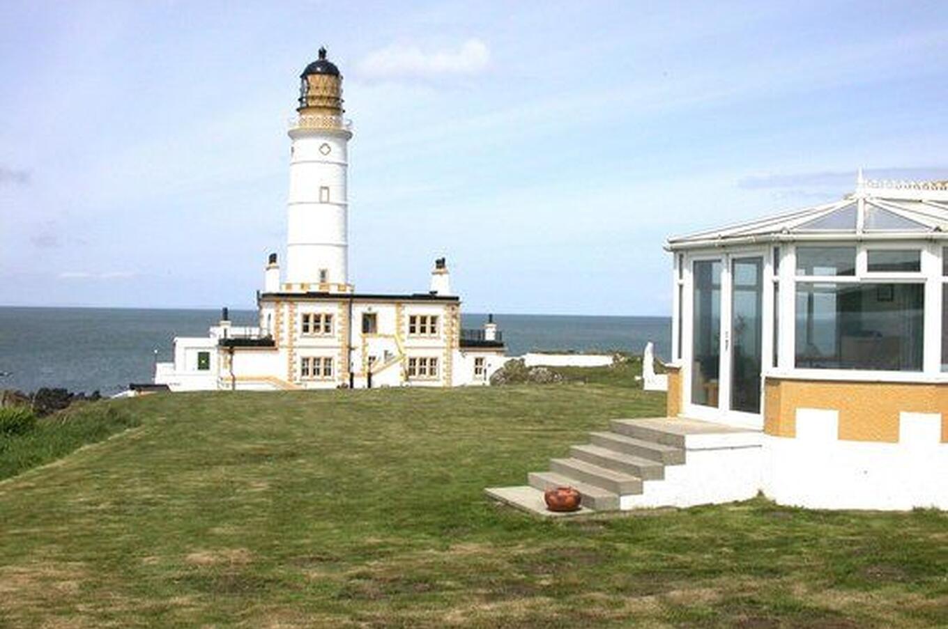 Hotel suite and lighthouse