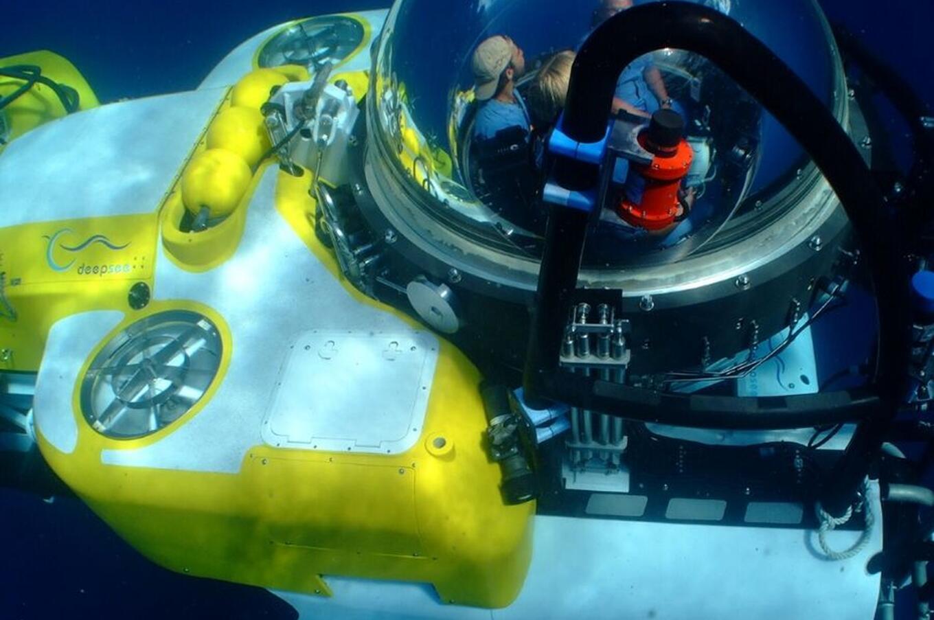 An underwater safari allows you to discover the rich ecosystem of Costa Rica's seabed. Photo: Deep See. depp see submarine costa rica