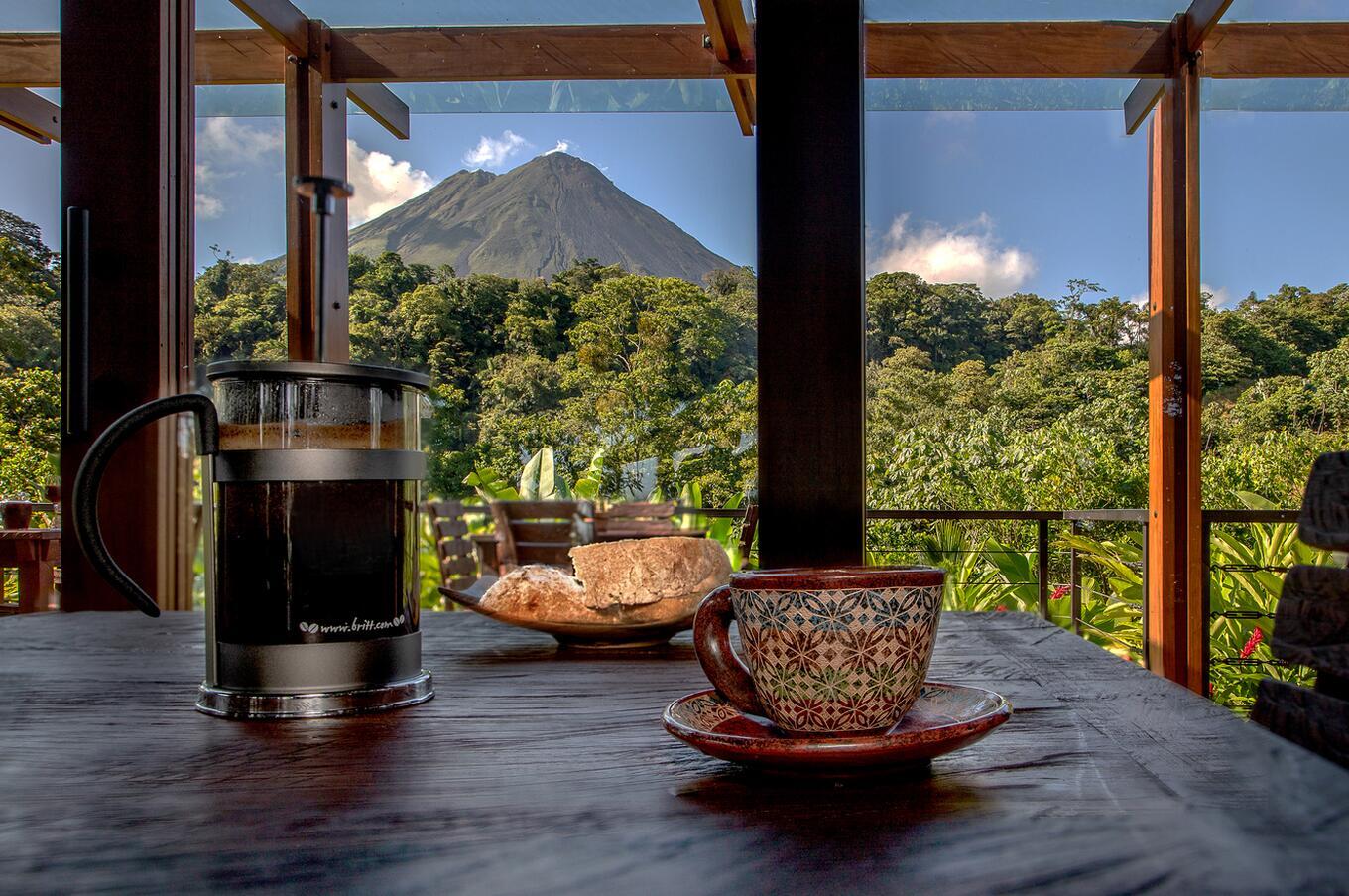 Arenal Love