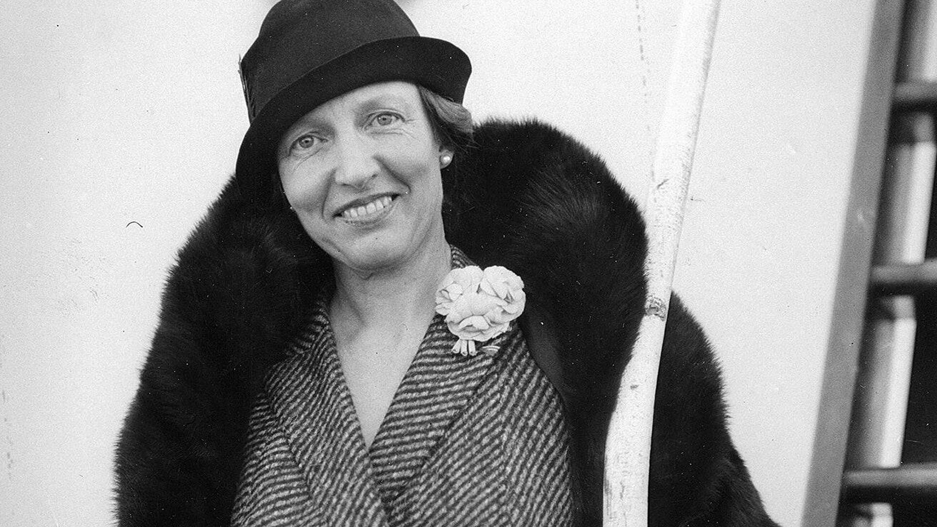 louise arner boyd arctic amundsen