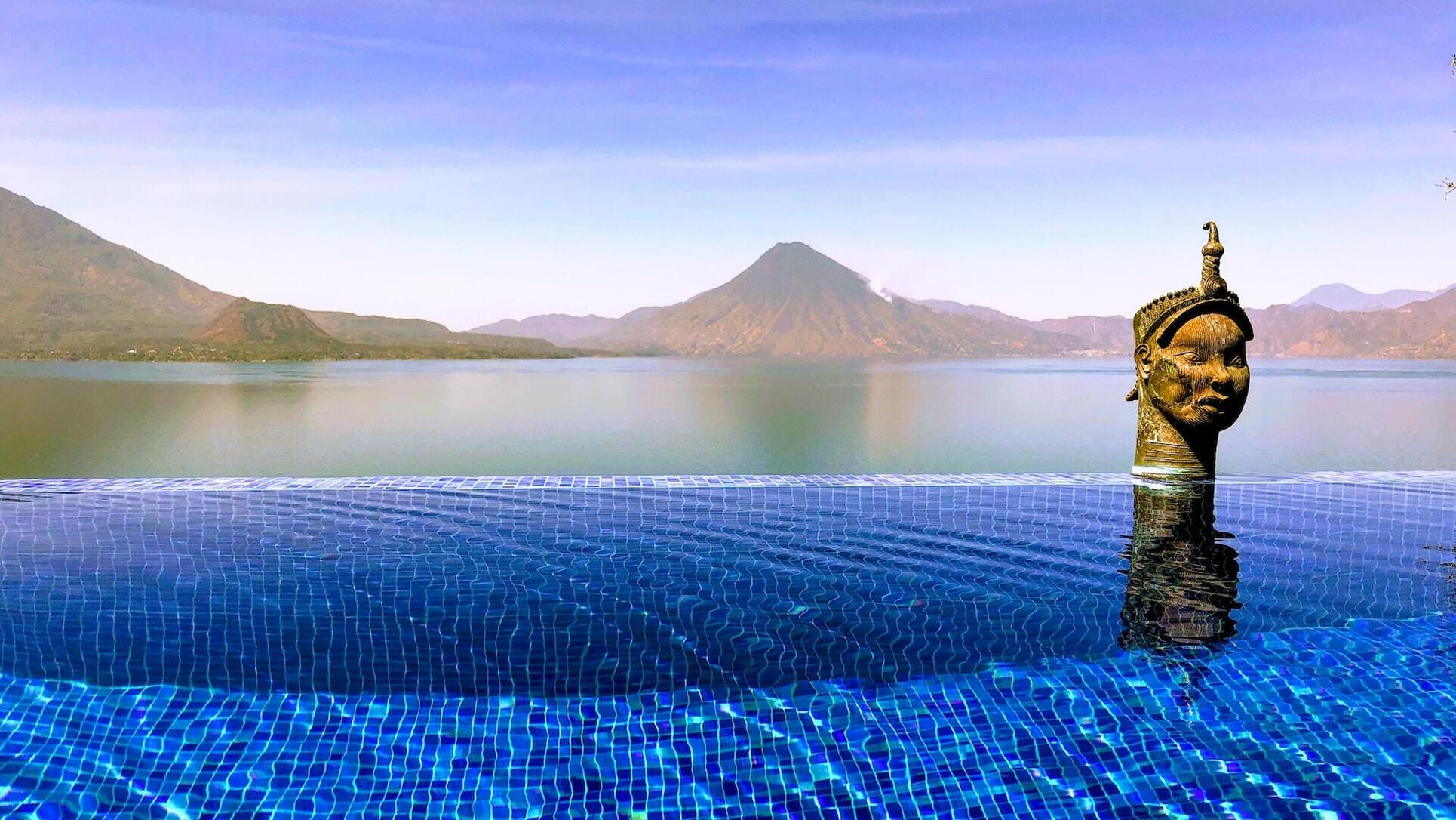 Infinity pool, photo by John Cameron on Unsplash.